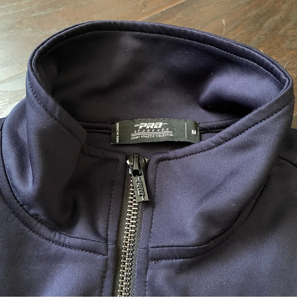 🎉 Host Pick 🎉 Atlanta Braves Pro Luxury 2-Piece Jacket & Joggers Tracksuit - Picture 6 of 16